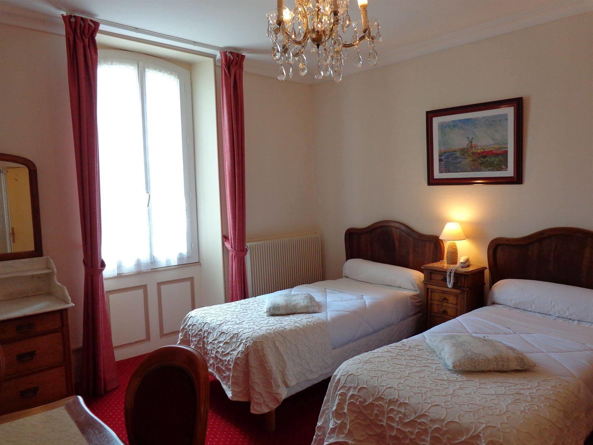 Hotel Continental Evian-les-Bains Exterior photo